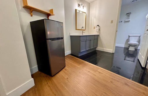 St. Mary's Hôtel | Stone Willow Inn