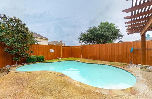 The Colony Maison | Stonebriar Stunner