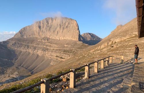 Dio-Olympos Maison | Stonehouse 2 Bedroom Chalet on Olympus Amazing View