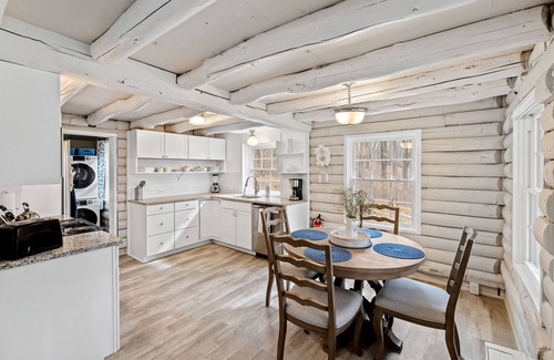 Cobham Cabine | Stonemont Farm Cabin - in Keswick by VIneyards!