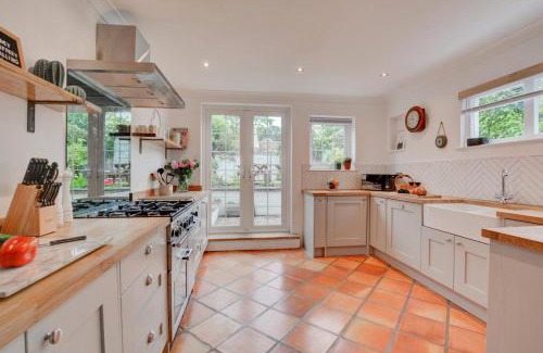 Cromer Maison | Stones Throw
