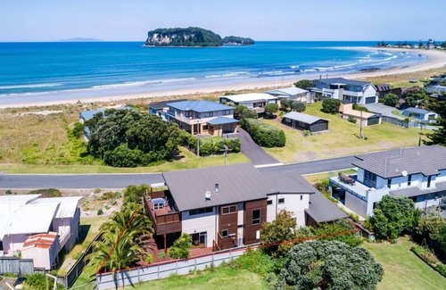 Whangamata Maison | Pierres à la plage