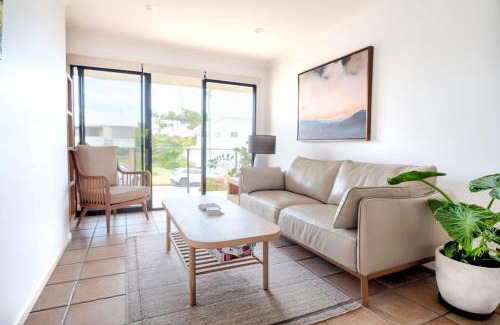 Shelly Beach Maison | Stones Throw To Shelly Beach, Pet Friendly!