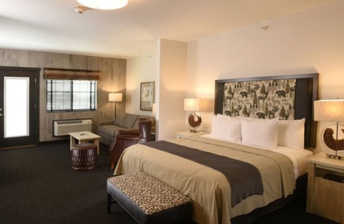 Broken Arrow Hôtel | Stoney Creek Tulsa, Long Stay King, Kitchenette, Living Room | 3 Units