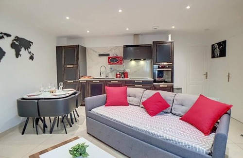 Saint-Fons Appartement | Stop Chez M Select Street! Qualité Confort Simplicité!