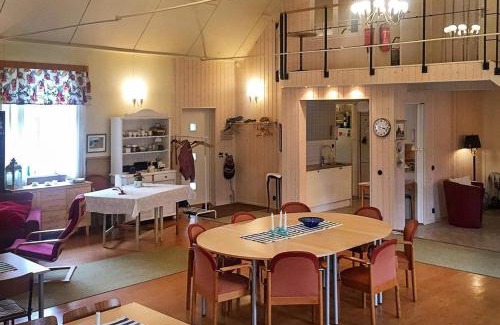 Kristinehamn Lit Et Petit-Déjeuner | Stor lägenhet i Elofstorps Missionshus