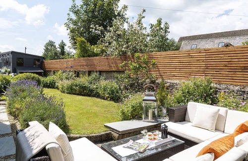 Stow-on-the-Wold Maison | Stow House, Stow-on-the-Wold - sleeps 9 guests in 5 bedrooms