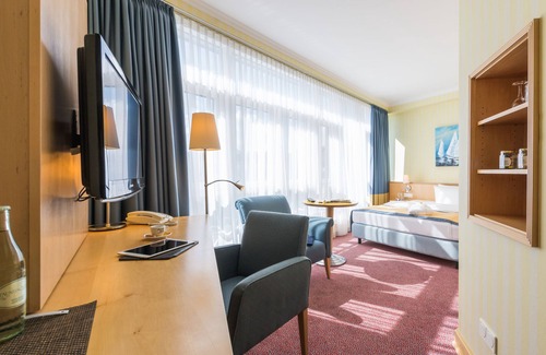 Warnemuende Hôtel | Strand-Hotel Hübner