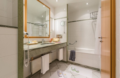 Warnemuende Hôtel | Strand-Hotel Hübner