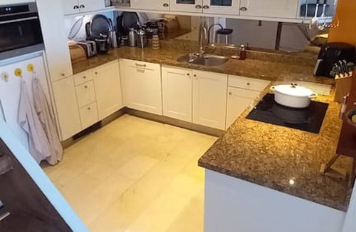IJmuiden Appartement | Strandhuis in de duinen met uitzicht op zee.