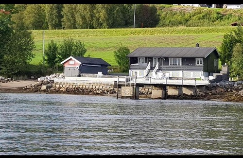 Molde Maison | Strandhytte ved fjorden