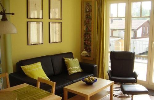Alt Gaarz Appartement | Strandläufer Villa Rosita mit Garten