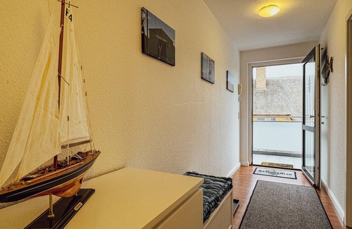 Diedrichshagen Appartement | Strandnahe Fewo mit Großem Balkon, Kostenlosem Tiefgaragenstellplatz und Netflix