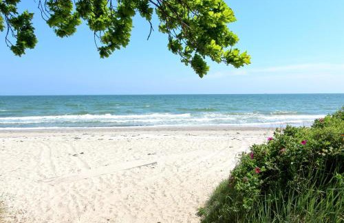 Lobbe Appartement | strandnahe FeWo mit Terrasse, gratis Nutzung vom AHOI Erlebnisbad und Sauna in Sellin - Rex Rugia FeWo 11-2