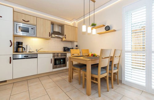 Alt Gaarz Appartement | Strandnahe und Moderne 3-zimmer-fewo für bis zu 4 Person