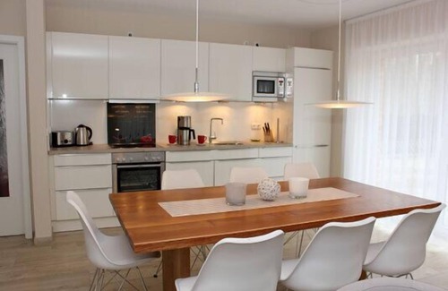 Neuhaus Maison | Strandvilla mit 2 Terrassen und Grundstück in Strandnaher Lage