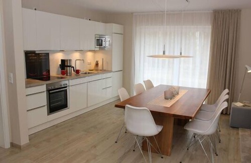 Neuhaus Maison | Strandvilla mit 2 Terrassen und Grundstück in Strandnaher Lage