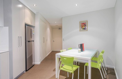Strathfield Appartement | Strathfield sweet 2Br near Train Station/Shopping