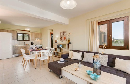 Pyrgos Psilonerou Villa | Stratianna Grande vue