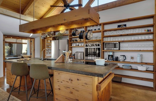 Tucson Maison | Straw bale eco-luxe house + guesthouse on 3+ acres 20 minutes to downtown Tucson