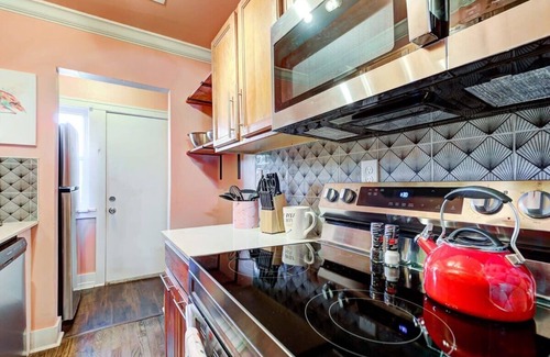 Central Oklahoma City Appartement | Strawberry Lodge-adorable duplex in central NW OKC