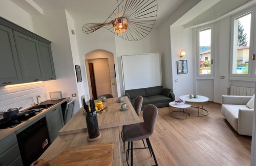 Gignese Appartement | Stresa Golf & Relax Romantik Suite