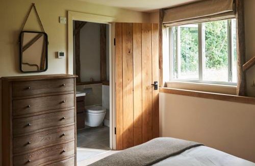 Woodfalls Maison | Stride’s Barn