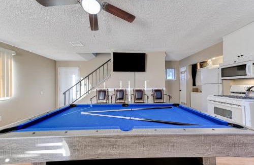 Chinatown Maison | Strip-side Villa 5BR3BA, Pool, Mini Golf, Karaoke