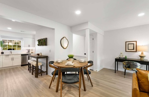 Alpharetta Maison | Stroll to Downtown Alpharetta & Avalon Shops
