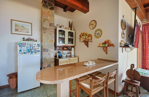 Patti Appartement | 'Stromboli' Room with Shared Terrace, Communal Garden and Air Conditioning