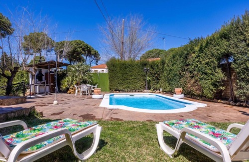 Villanueva del Rio y Minas Maison | Stunning private villa for 6 people with A/C, private pool, WIFI, TV and patio