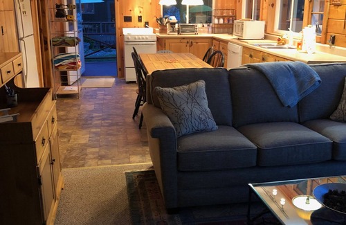 Old Forge Maison | Stu's Viewz - Best View on 4th Lake, Amazing Shallow Sandy Swimming
