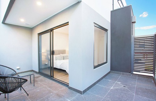 Rowville Maison | Stud Park Residence by Ready Set Stay