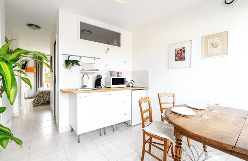 Saint-Sebastien-sur-Loire Maison | Studio 'La Fontaine' avec terrasse privée et Wi-Fi