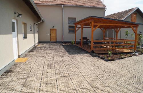 Luzice Appartement | Studia Lužičan