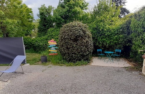 Saint-Leger-les-Vignes Appartement | STUDIO à mi-chemin entre Nantes et de Pornic et 5 minutes de Planète sauvage.