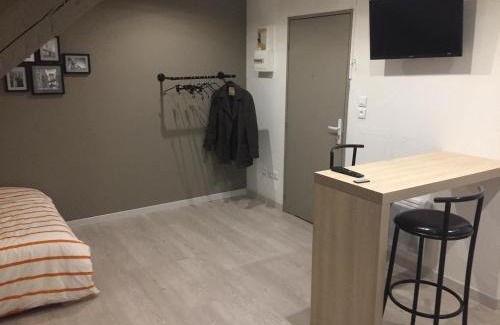 Belfort Appartement | Studio, étage 3, spacieux refait à neuf
