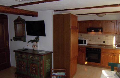 Adorf Appartement | Studio '1, 30qm' with Balcony and Wi-Fi