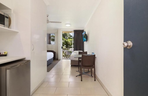 Emu Park Appartement | Studio 10 Endeavour Inn