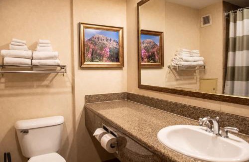 Crested Butte Maison | Studio 107 at Perfect Location w Pool & Hot Tub
