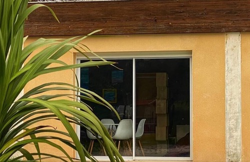Baron Appartement | studio 2/4 pers-piscine-25mn rocade bordeaux, piscine, entre Bdx et St Emilion