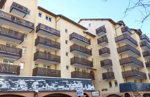 Brides-les-Bains Appartement | Studio 2* Centre Brides-les-Bains, 4 pers, Parking, Ski, Wifi - FR-1-512-215