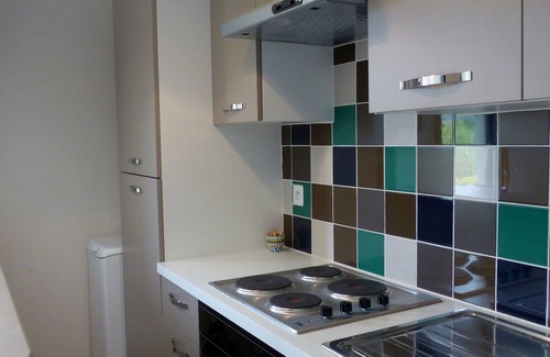 Ceret Appartement | Studio ,2 pers, pleine nature avec jardin,terrasse et accès direct à la piscine.