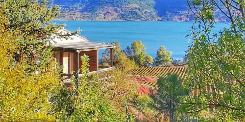 Liausson Appartement | Studio 22 m2, terrasse vue montagne, dans propriété face au Lac du Salagou