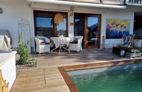 Neuffen Appartement | Studio 22, Terrasse,Pool,Sauna,Ofen