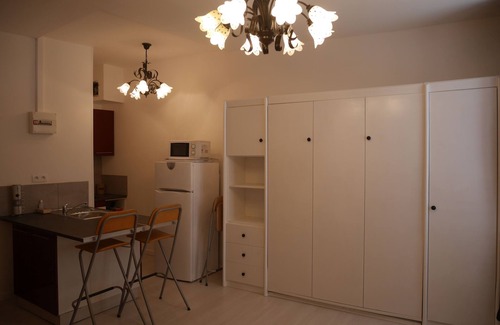 Pont-Saint-Esprit Appartement | studio 25 m2 meublé refait a neuf