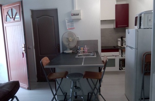 Pont-Saint-Esprit Appartement | studio 25 m2 meublé refait a neuf