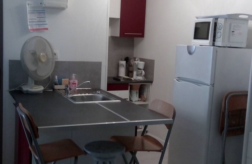Pont-Saint-Esprit Appartement | studio 25 m2 meublé refait a neuf