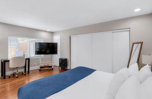 Grant Hill Appartement | Studio 3 Min to Downtown Beaches Freeways Airport