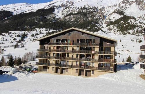 Val Cenis Appartement | Studio 3 pers. au pied des pistes avec balcon exposé sud, draps fournis, proche commerces - FR-1-508-76